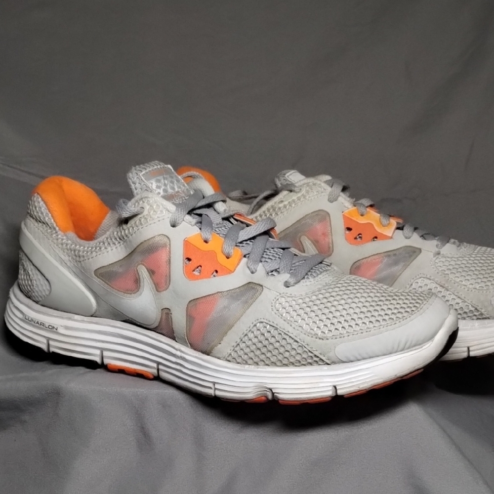 Nike Men's Athletic Shoes in Gray and Orange